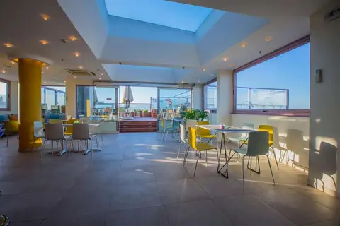 Novus City Hotel in Athene — foto 8
