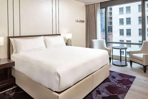 West 57th Street by Hilton Club in New York — foto 2