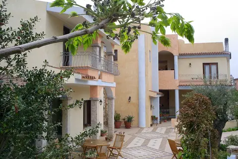 Bonsai Hotel in Santu Diadòru/San Teodoro — foto 18