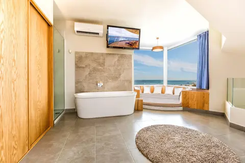 Higueron Hotel Malaga, Curio Collection by Hilton in Fuengirola — foto 15