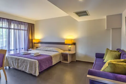 Porto Platanias Beach Resort & Spa in Agía Marína — foto 11