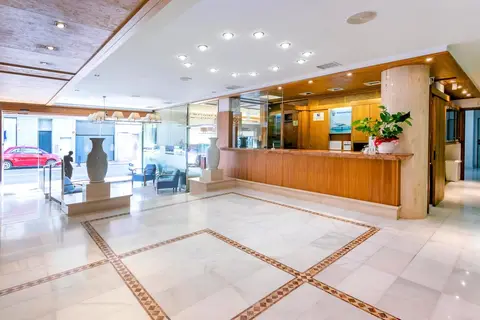 Duquesa Playa in Santa Eulària des Riu — foto 29