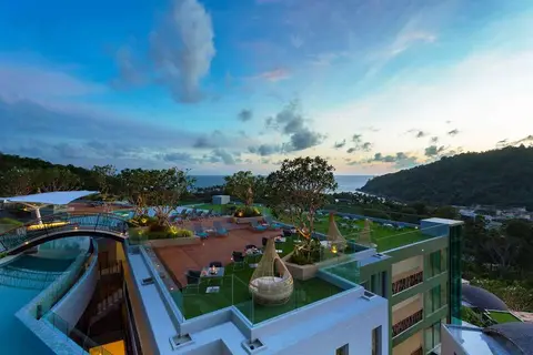 The Crest Resort & Pool Villas in ตำบลป่าตอง — foto 10