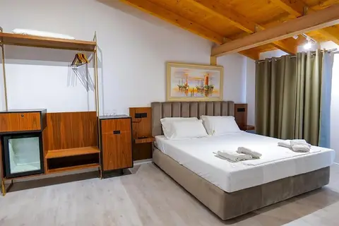 Hotel Semajo in Vlora — foto 22