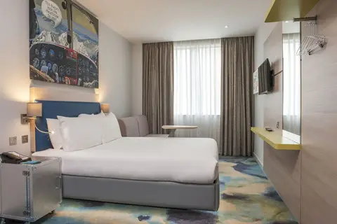 ibis Styles London Heathrow Airport in Londen — foto 13