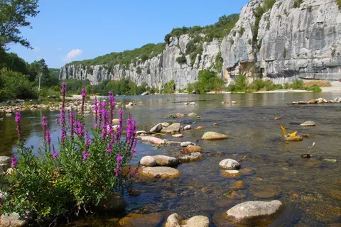 Ontdek de Ardèche vanuit Grospierres in Grospierres — foto 4