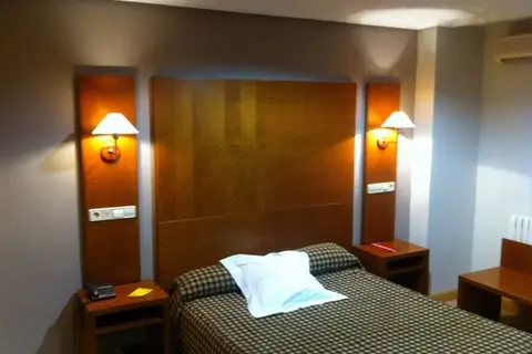 Hotel Cesaraugusta in Zaragoza — foto 6
