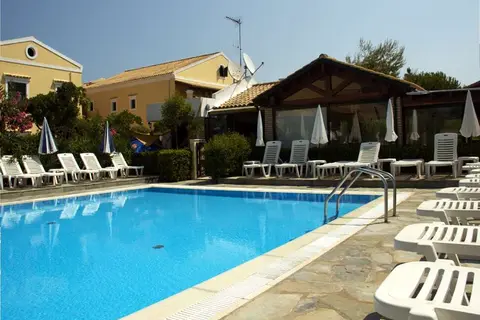 Nireas Studios & Appartementen in Αχαράβη — foto 3
