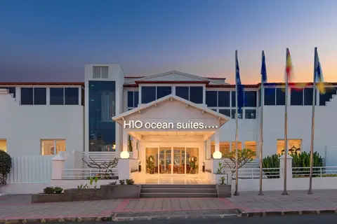 Fly & Go H10 Ocean Suites in La Oliva — foto 28