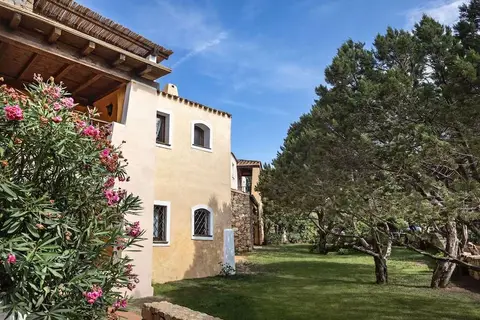 Il Giardino degli Oleandri in Poltu Quatu — foto 13