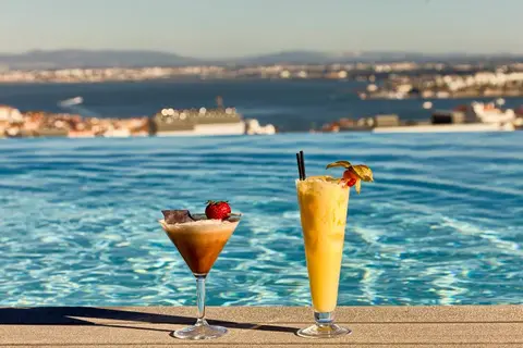 EPIC SANA Lisboa Hotel in Almada — foto 13