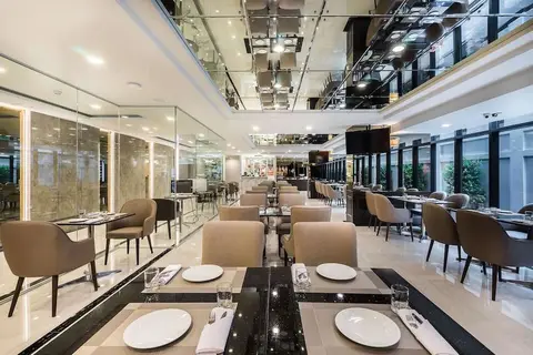 SureStay Plus Hotel by Best Western Sukhumvit in Bangkok, foto 14