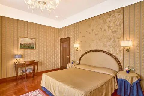 Palazzo Stern in Venetië — foto 21