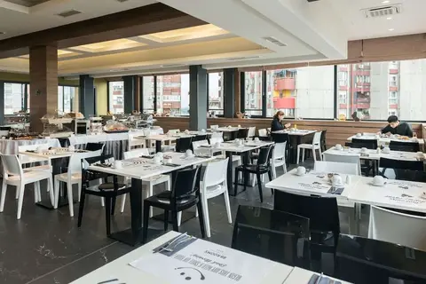 88 Rooms Hotel in Belgrado — foto 7
