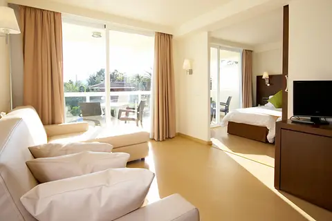 Hotel Las Gaviotas Suites Hotel in Muro — foto 9