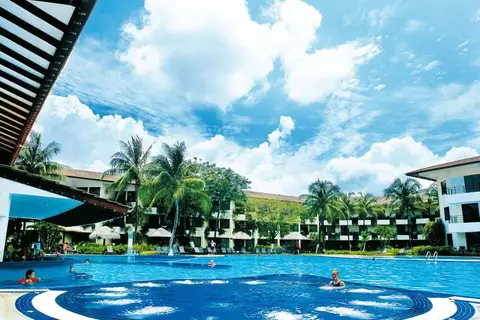 Holiday Villa Beach Resort & Spa in Pantai Tengah — foto 18