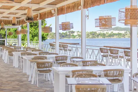 KBR Kassandra Bay Resort & Spa in Καλύβια — foto 2