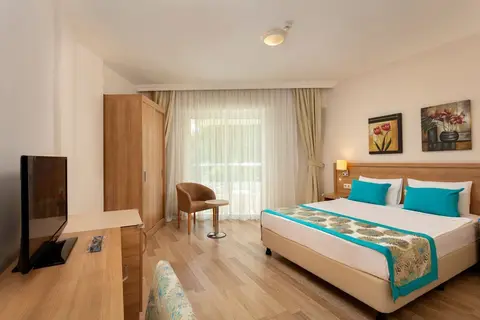 Wyndham Garden Lara in Aksu — foto 19