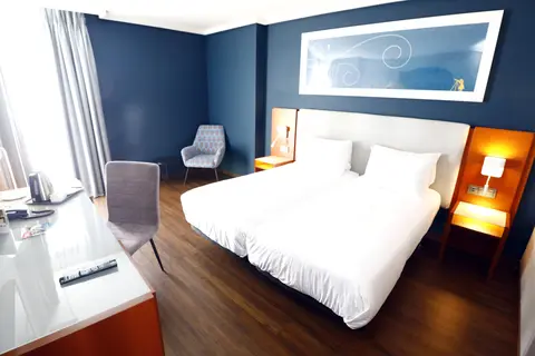 Travelodge Madrid Coslada Airport in Coslada — foto 29