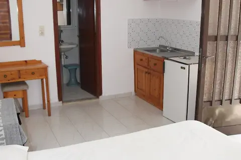 Andavis in Καρδάμαινα — foto 19