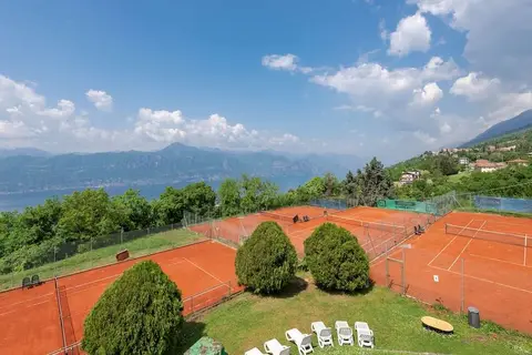 Parc Hotel Jolanda in San Zeno di Montagna — foto 24