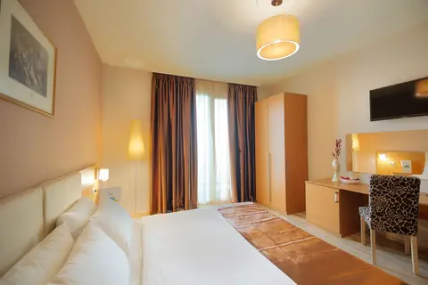 Albanian Star Hotel in Golem — foto 5