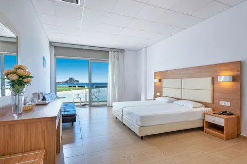 Royal Bay in Κέφαλος — foto 5