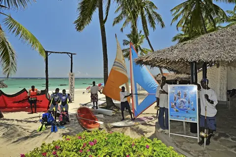 Southern Palms Beach Resort in Ukunda — foto 27