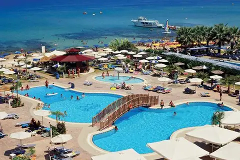 Constantinos The Great Beach Hotel in Παραλίμνι — foto 14
