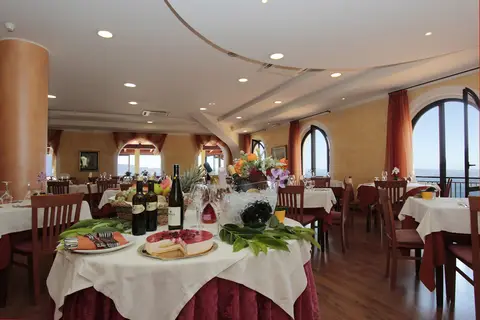 Park Hotel Zanzanu in Vaiano — foto 21