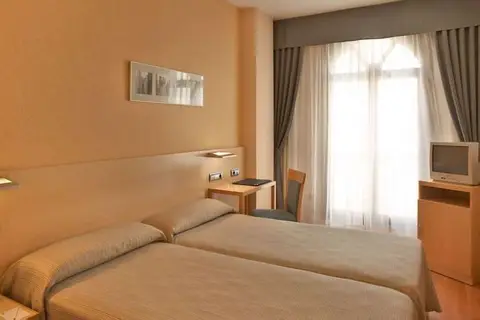 Hotel Marqués in Gijon — foto 25