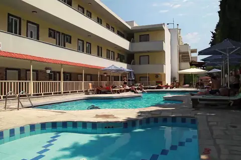 Sunny Days Hotel & Apartments in Τιγκάκι — foto 17