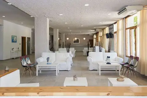 The Grove Seaside Hotel in Δημοτική Ενότητα Ασίνης — foto 10