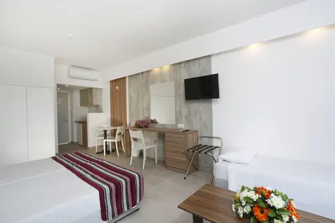 Kapetanios Aqua Resort in Peyia — foto 19