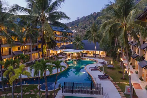 Radisson Resort and Suites Phuket in ตำบลเชิงทะเล — foto 15