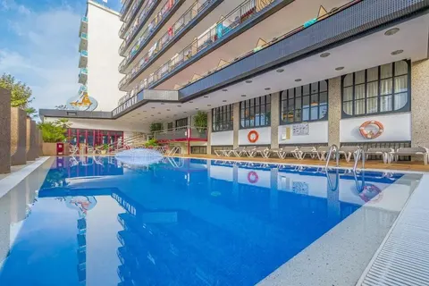 Hotel Checkin Garbi in Calella
