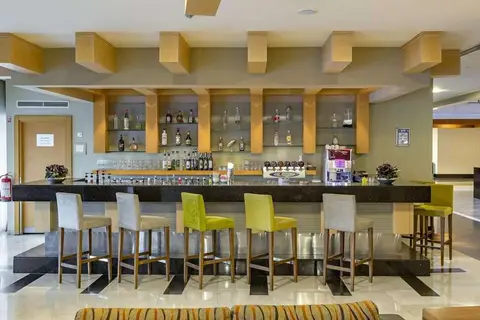 Royal Wings Hotel in Aksu — foto 9