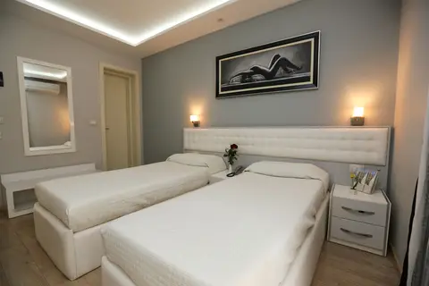 Hotel Vila Verde City Center in Tirana — foto 12