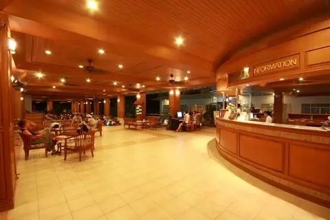 Samui First House Hotel in บ้านเฉวงน้อย — foto 9