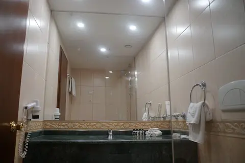 Adriatik Hotel in Durres — foto 10