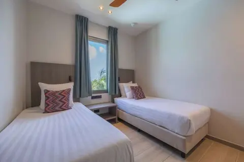 Dolphin Suites Hotel in Willemstad — foto 4