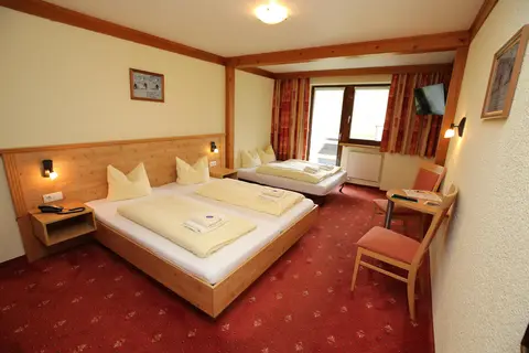 Hotel Garfrescha in St. Gallenkirch — foto 8