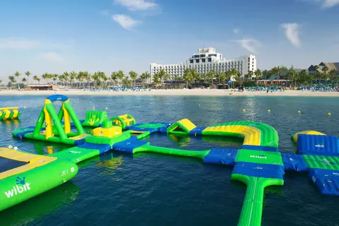 JA Palm Tree Court in Dubai — foto 27