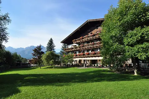 Kaiserhotel Kitzbüheler Alpen in Oberndorf in Tirol — foto 3
