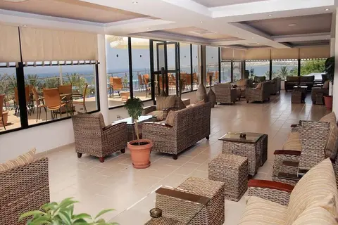 Hotel Queens Bay in Kissonerga — foto 14