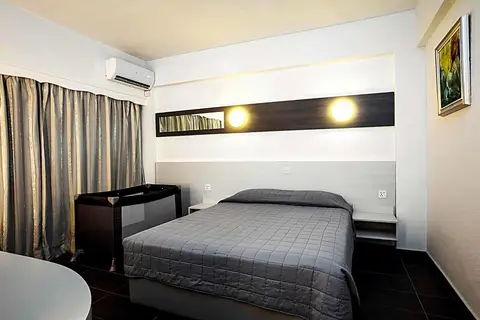 Sveltos Hotel in Oroklini — foto 18