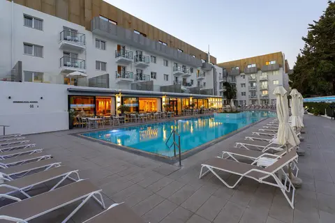 Anemi Hotel & Suites Paphos in Paphos — foto 22