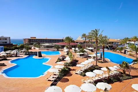 Iberostar Waves Gaviotas Park in Las Gaviotas — foto 11