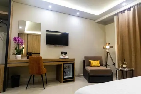 Kraal Hotel in Vlora — foto 7