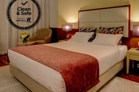 VIP Executive Art’s Hotel in Almada — foto 11